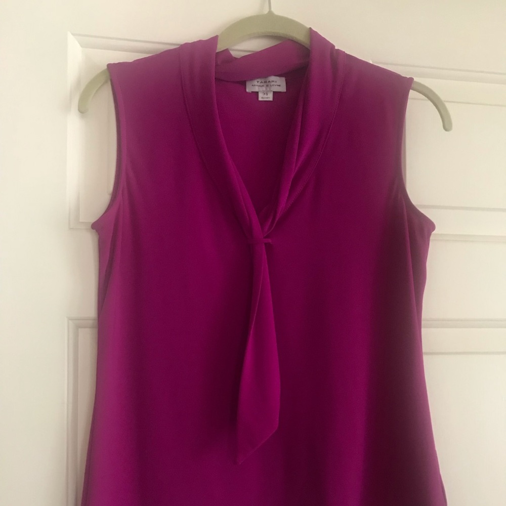 Tahari fuschia blouse - Excellent condition